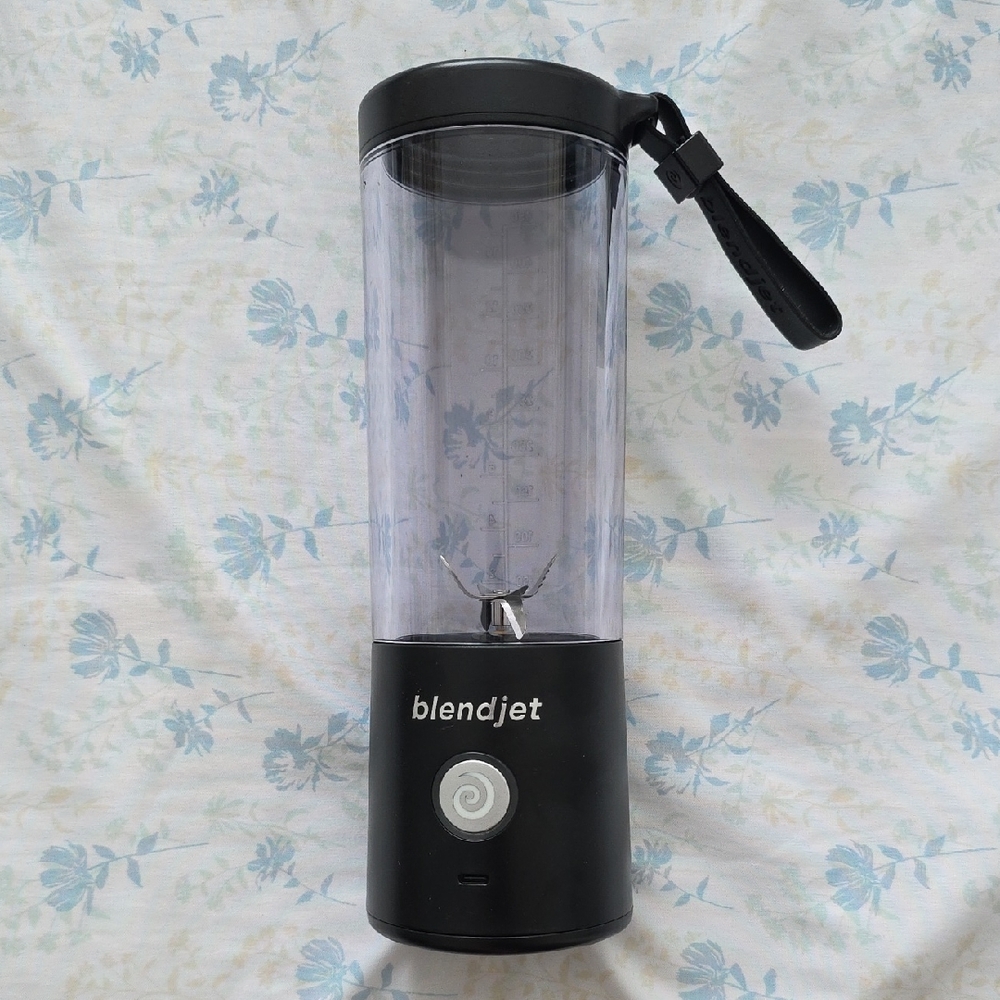 BlendJet Portable Personal Blender - Black/Clear